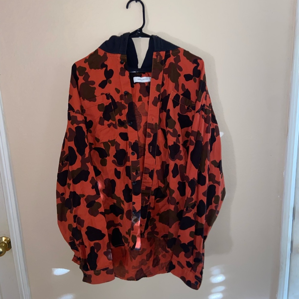 Urban Outfitters Orange/black sweatshirt camouflage hoodie long sleeve jacket